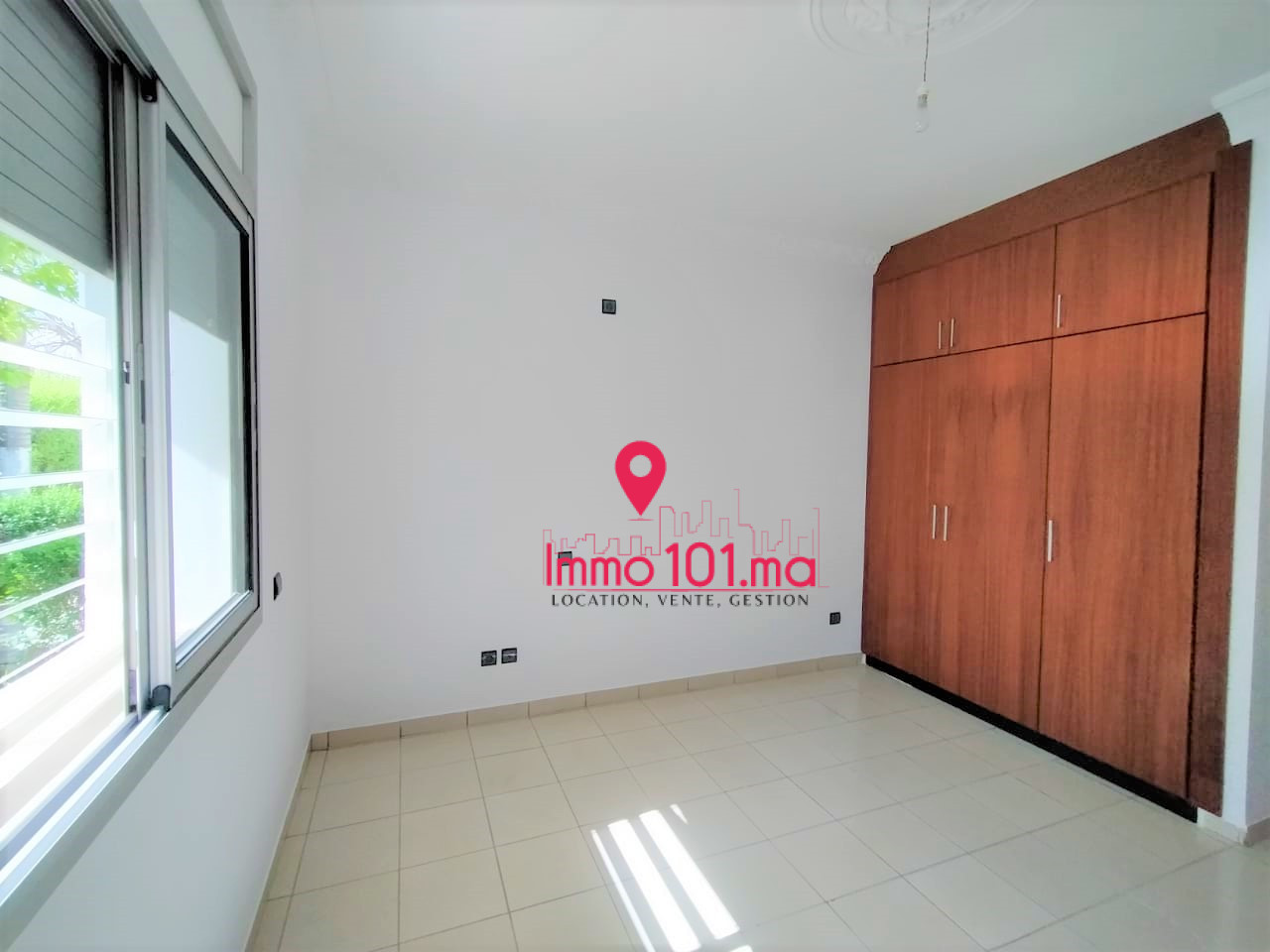 Location appartement à Hay Riad SILAV2433
